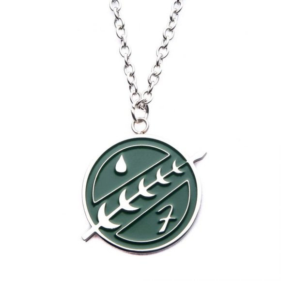 Star Wars Boba Fett Insignia Necklace - Picture 3 of 3